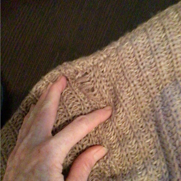 FINAL ! UO heathered Rose cocoon sweater *read - Picture 4 of 13